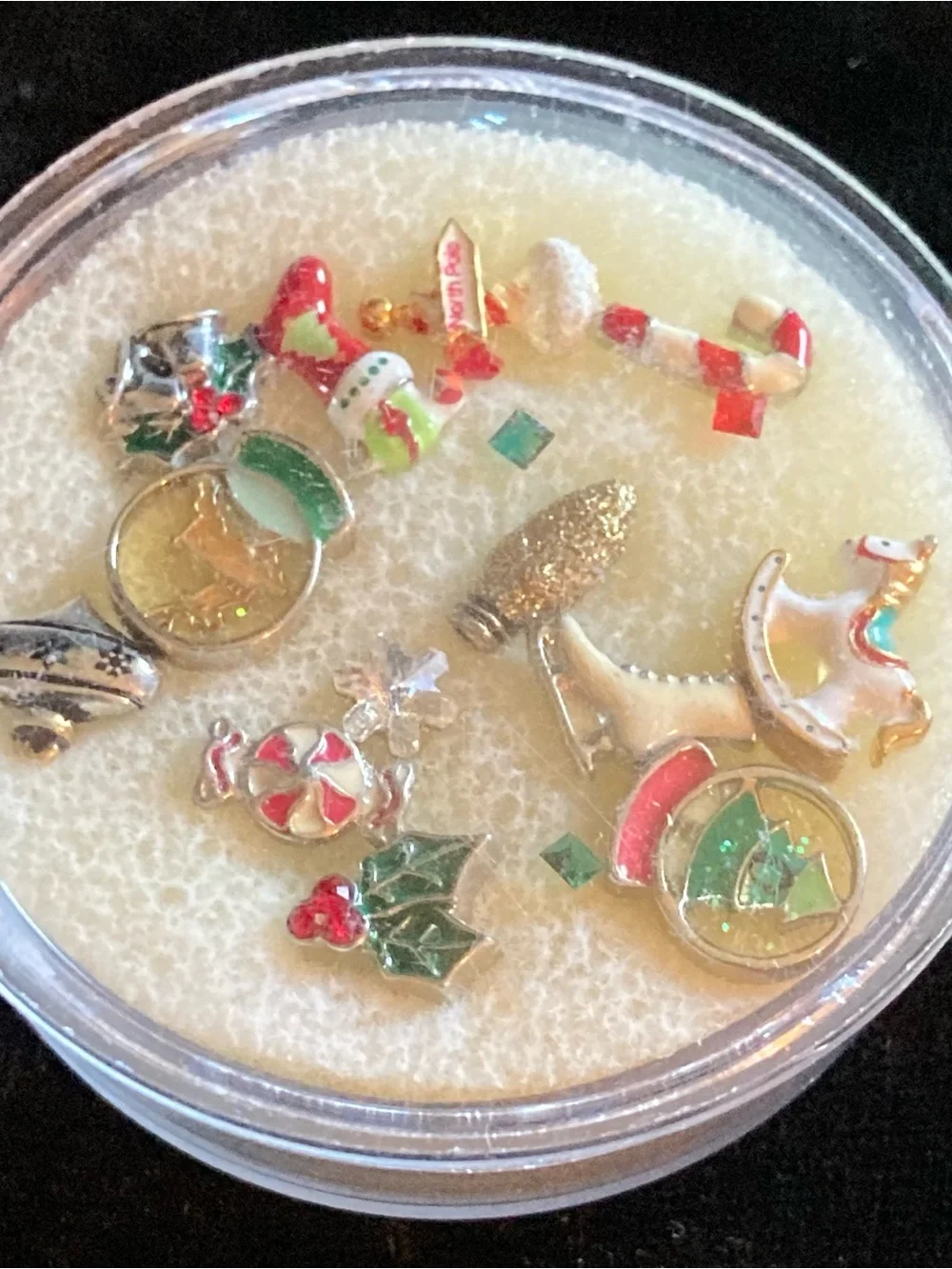 Origami Owl Christmas Floating Charm Set - Red Green Gold Silver